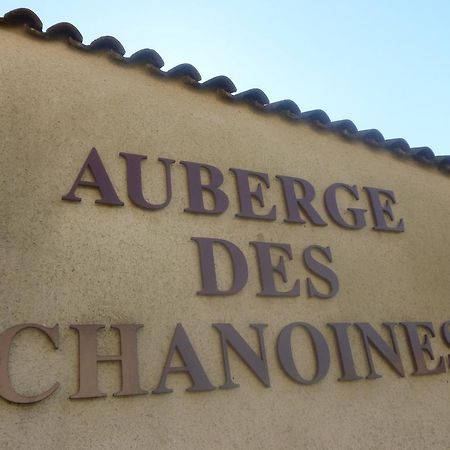 Auberge Des Chanoines Aigueperse  Buitenkant foto